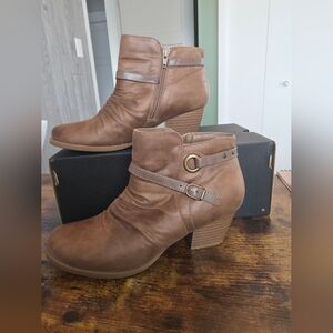 Brown Ankle Boots Zip Up Closure